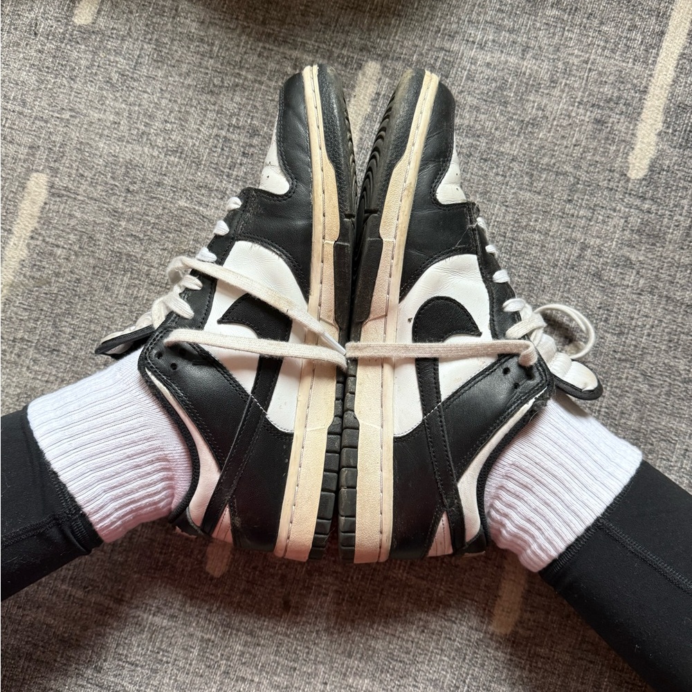 Nike Panda Dunks